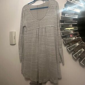 Light Grey Distressed 2-Way Tunic Women's M